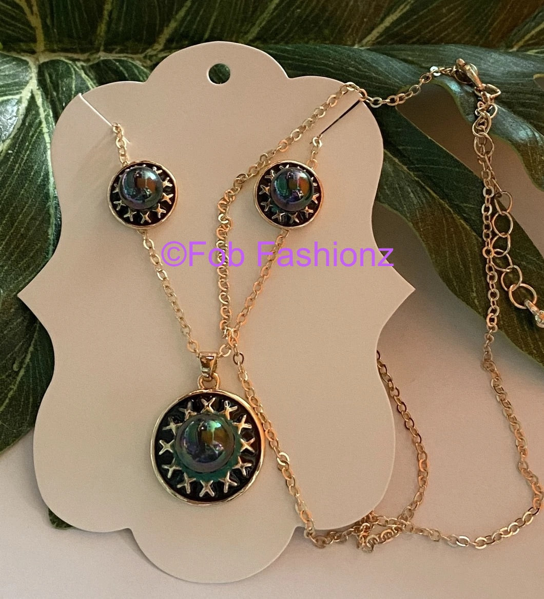 X Design Pearl Set