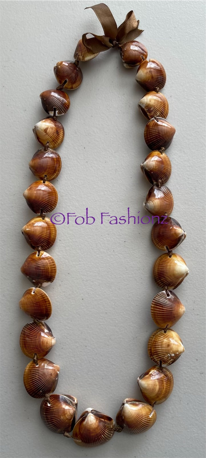 Clam Shell Kuki Style Necklace