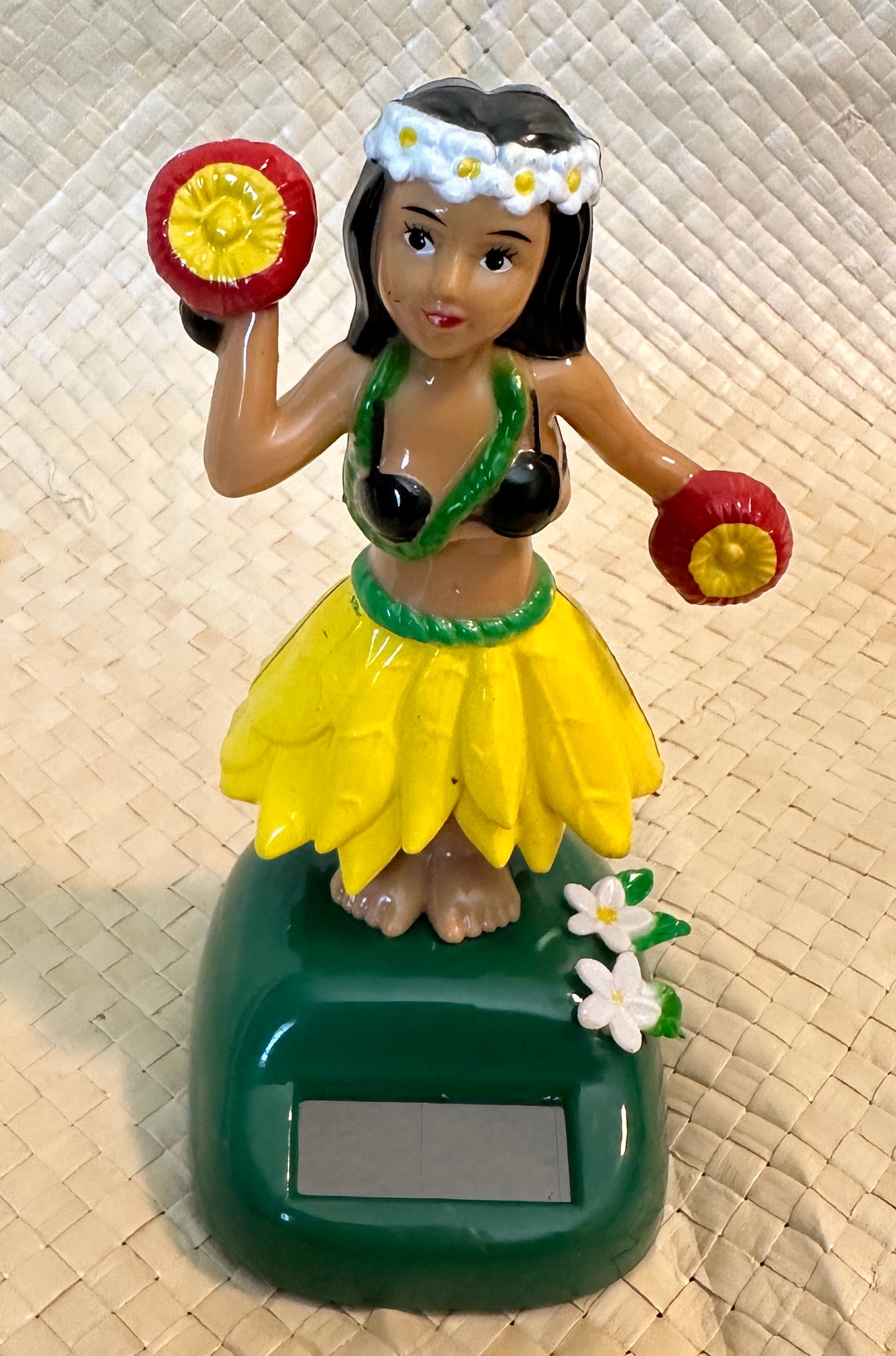 Solar Powered Hula Dancer