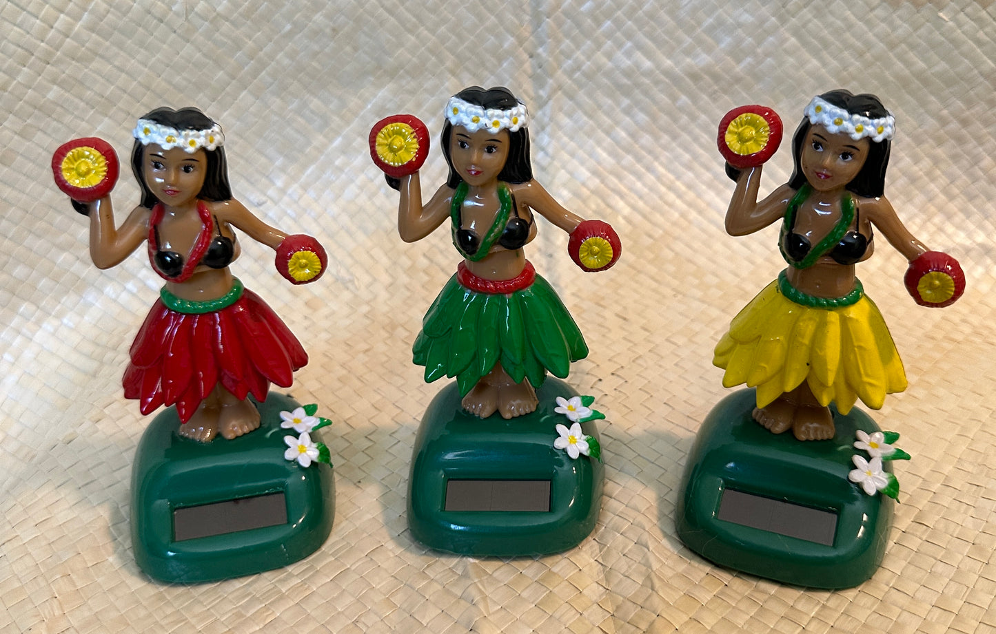 Solar Powered Hula Dancer