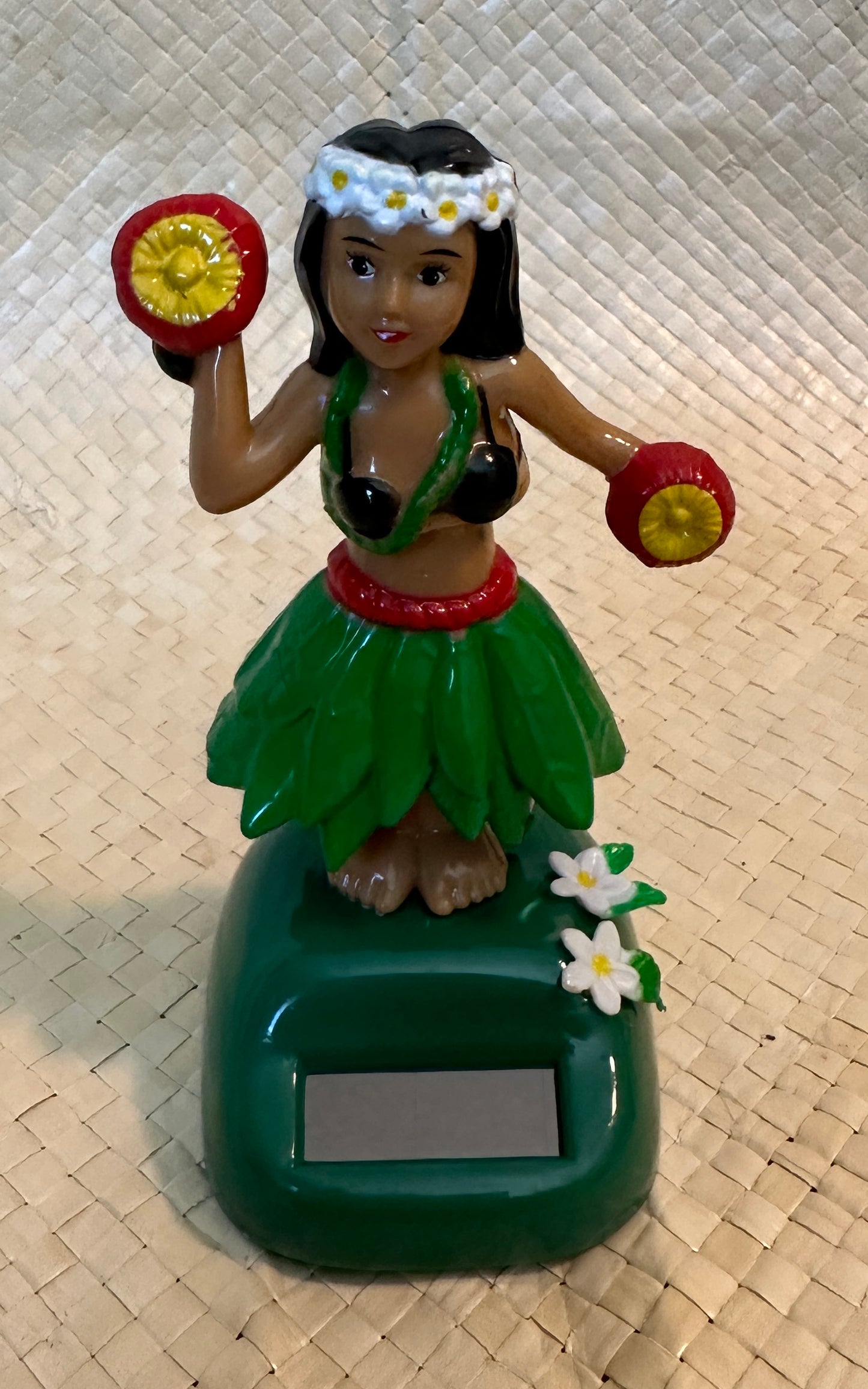 Solar Powered Hula Dancer