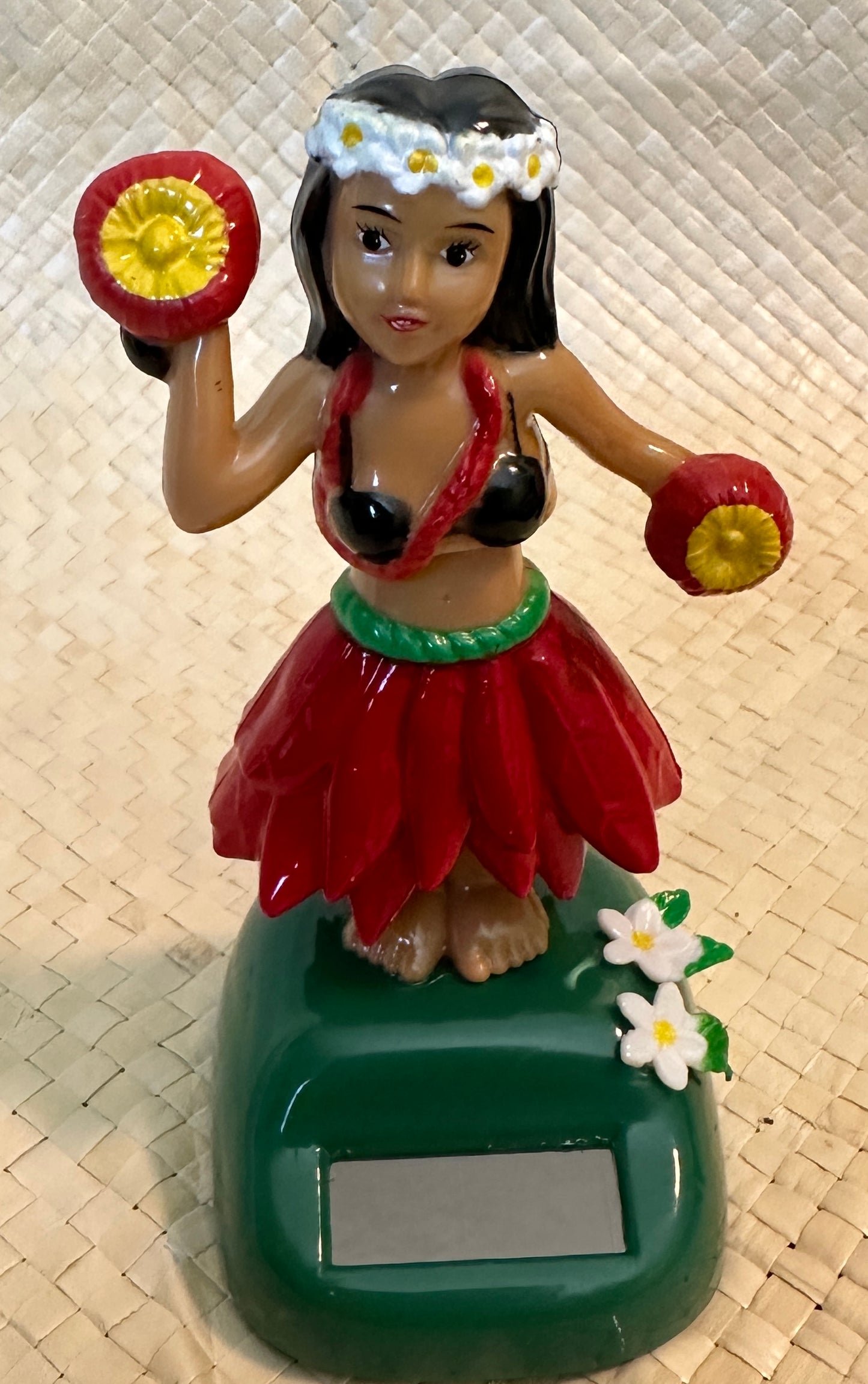 Solar Powered Hula Dancer