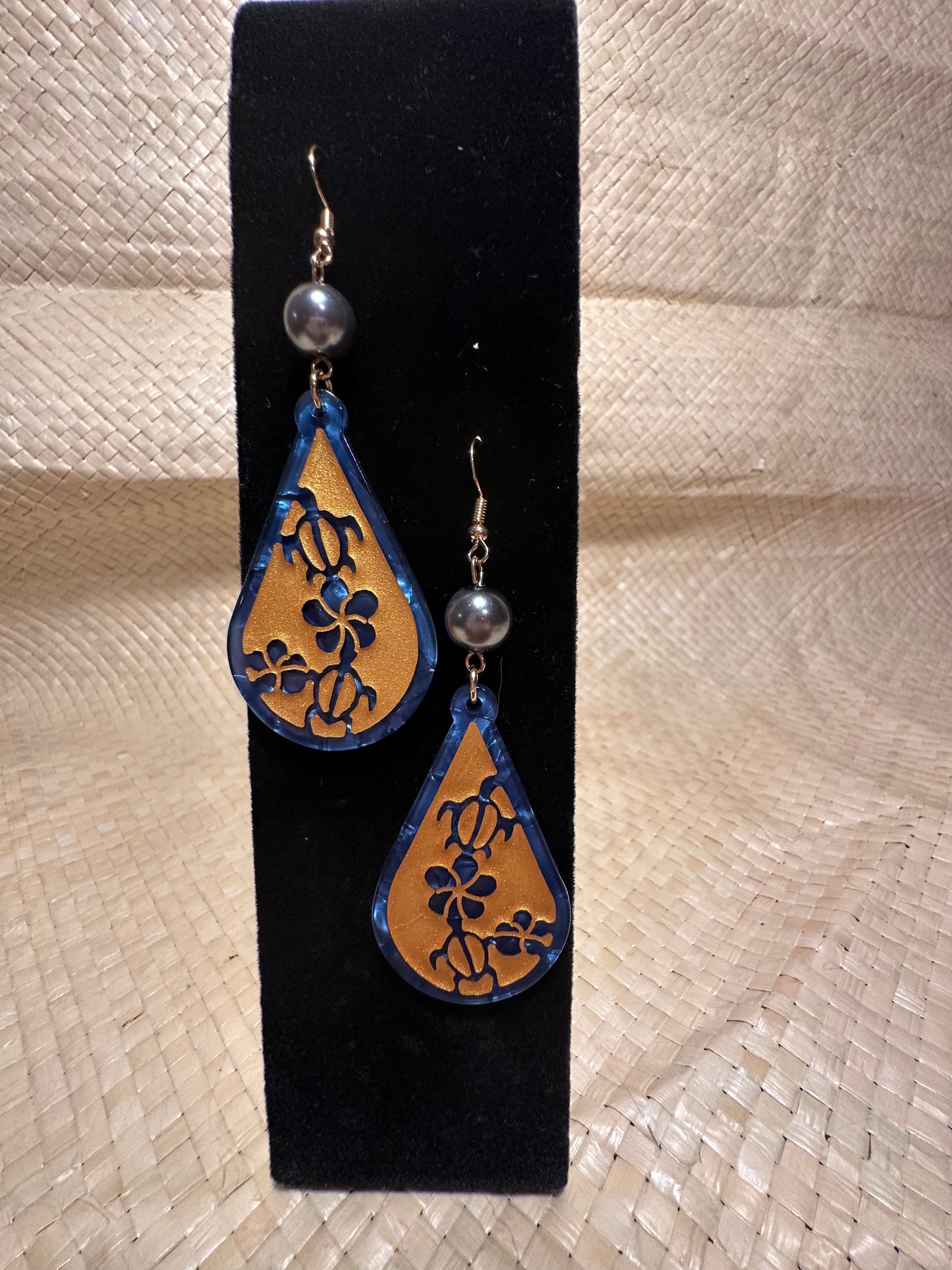 Teardrop Shell Earrings