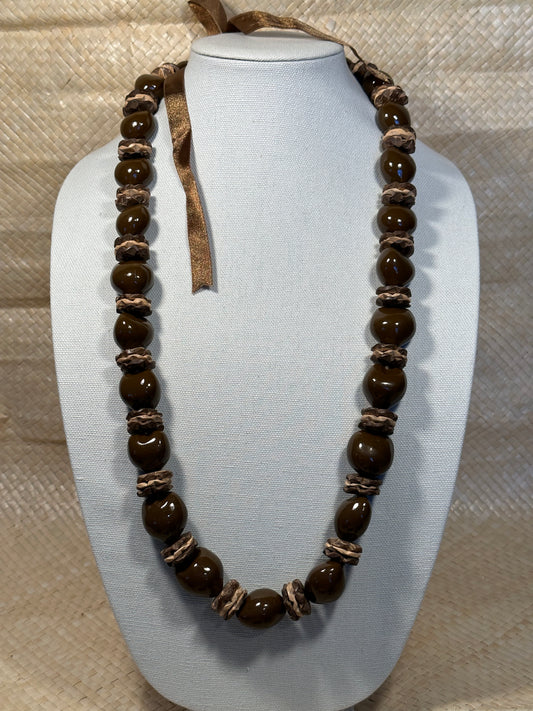 Brown Kukui Nut With Coconut Tokens Necklace